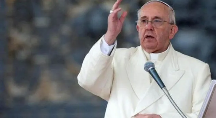 La tierra y el dinero deben ser para todos, expone el papa Francisco 
