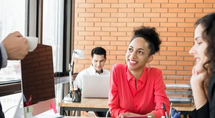 La mayoría en el mundo prefiere que las mujeres tengan trabajo remunerado