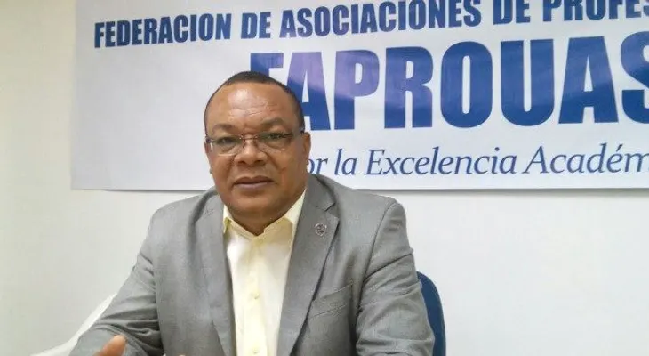  Profesores UASD exigen a rectoría $400 MM para aumento salarial