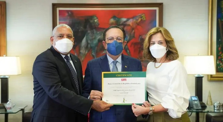 Banco Central recibe Premio a la Calidad 2021 de Sociedad Europea ESQR
