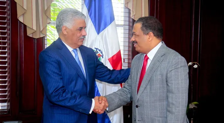 Cancillería y JCE acuerdan extender servicios residentes exterior