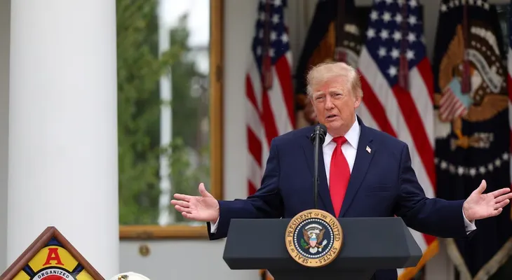 Trump justifica su estrategia con Rusia y acusa a Zelensky de alargar la guerra por el respaldo económico de Europa y Biden