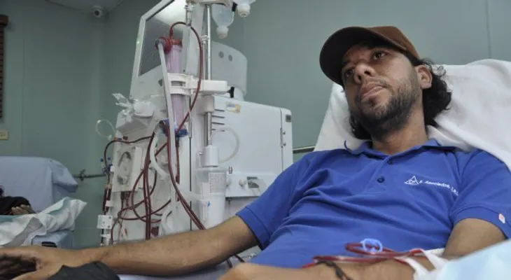  Paciente en diálisis pide jóvenes dejen Hookah 