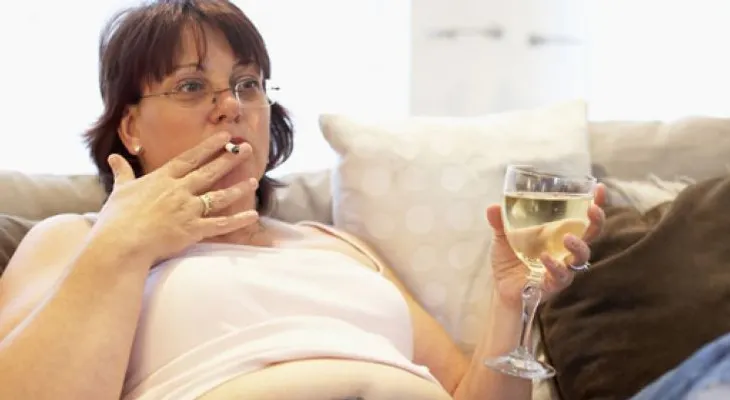 ¿Qué factores predisponen al cáncer en la mujer?