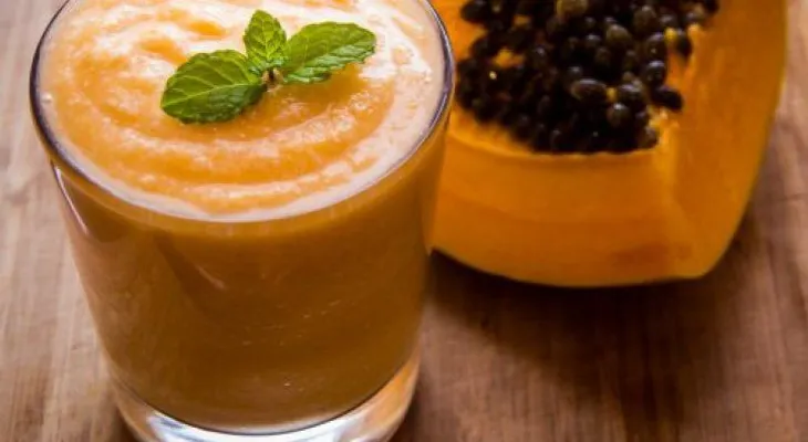 5 bebidas naturales para tratar la gastritis