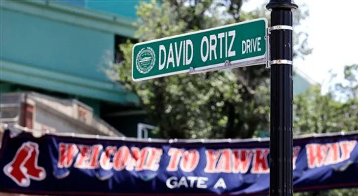 Boston rebautiza calle en honor a David Ortiz