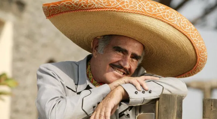 Vicente Fernández interno por trombosis pulmonar
