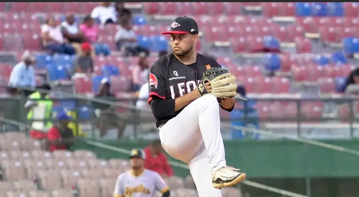 Relevista Kenny Hernández regresa con los Leones