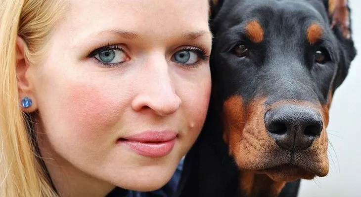 Científicos: los perros pueden "hablar" con los humanos, más con las mujeres