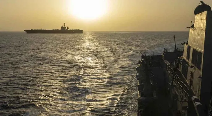 Irán acusa a EE.UU. de usar buques mercantes en Ormuz para trasladar material militar