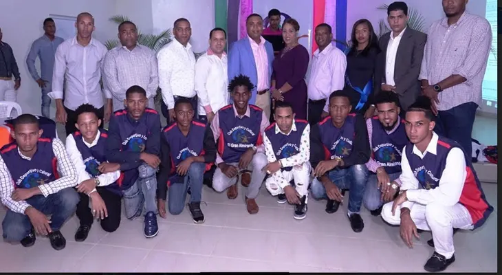 Dedicarán torneo de baloncesto a la senadora Cristina Lizardo