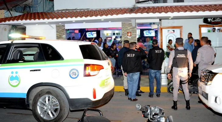 Clausuran negocios por permitir presencia de menores