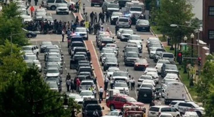 No hay rastro de disparos en astillero naval de Washington 