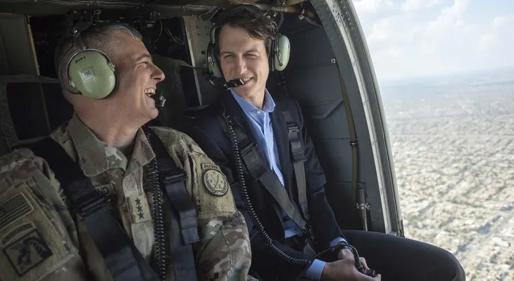 El yerno de Donald Trump visitó una base iraquí a 16 kilómetros de Mosul