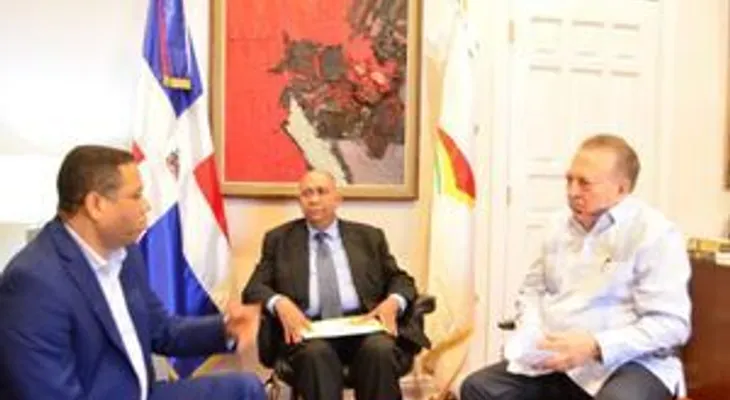 Director ONDA coordina con ministro de Cultura montaje de dos eventos internacionales