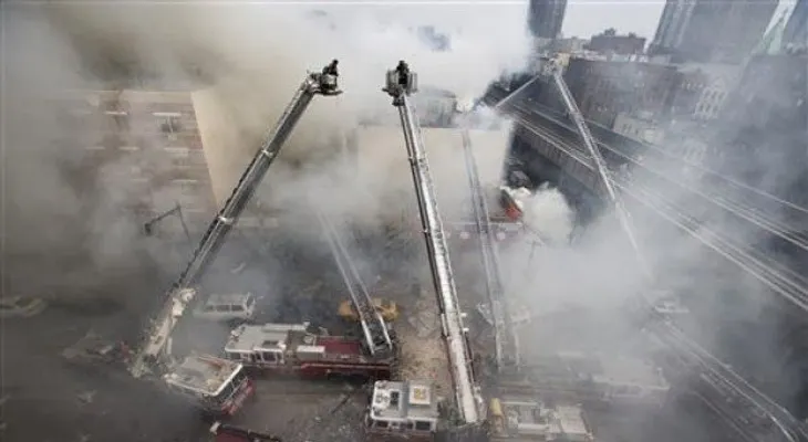 Suman dos los muertos en explosión en Nueva York y 17 heridos