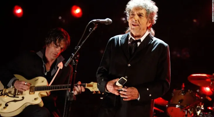 Bob Dylan cambió de opinión y finalmente sí aceptará el Premio Nobel de Literatura