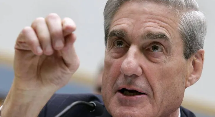 El ex jefe de campaña de Trump se entrega al FBI por el caso de la trama rusa