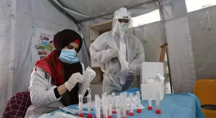Llegan a Gaza vacunas para niños 