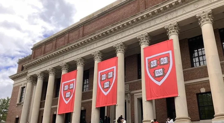 Trump obliga a Harvard a cerrar sus oficinas de diversidad