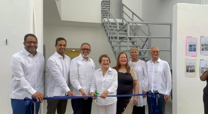 APES y ENAPSOR inauguran centro audiológico y de terapia integral para personas sordas