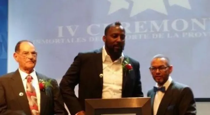 Roban armas al ex pelotero Vladimir Guerrero