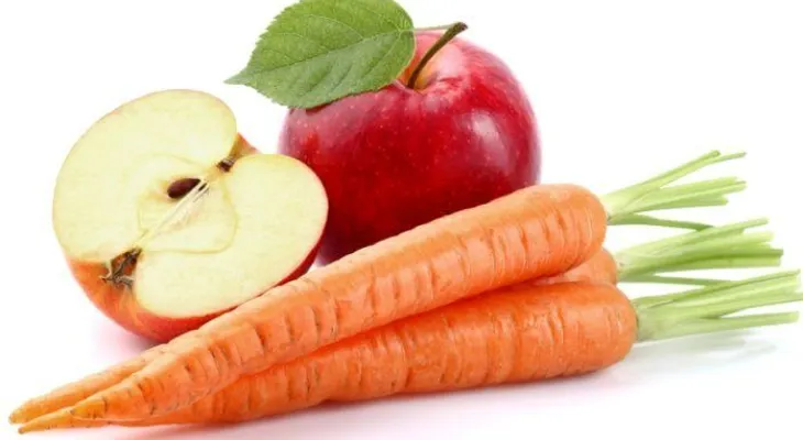 Sabrosa receta de plátano, manzana y zanahoria