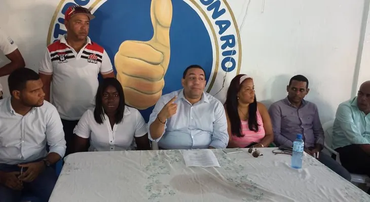 Aspirante a Diputado SDN renuncia al PRM