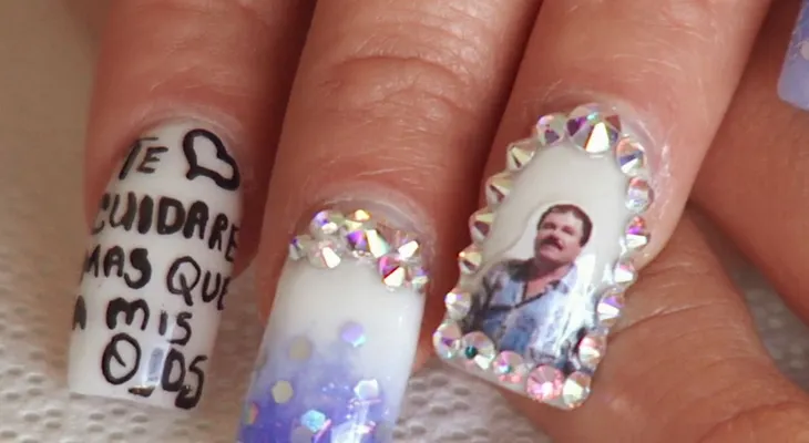 La cultura pop mexicana da color a la manicura más atrevida