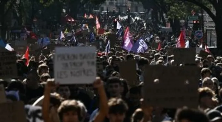 Nuevas protestas estudiantiles en Francia con fuerte despliegue policial