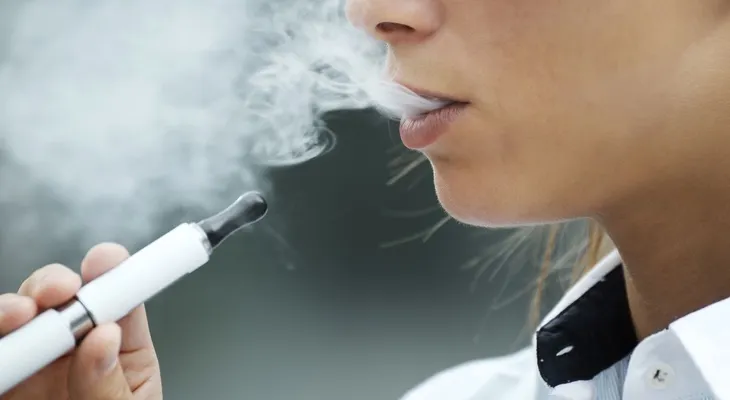 Cómo es el nuevo negocio de las tabacaleras que ahora promueven "un futuro libre de humo"
