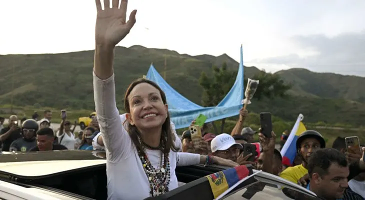 María Corina Machado anuncia su regreso a Venezuela y Trump dice que no estaba al tanto
