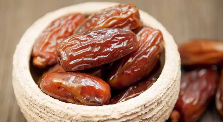 ¡Esto es lo que puede provocar a tu hígado, corazón y arterias comer 3 dátiles al día!
