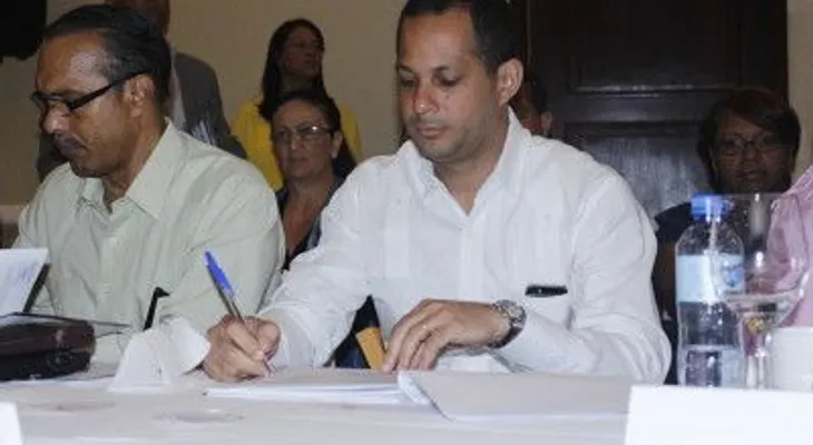 MJ participa en actividad CONAVIHSIDA e instituto dermatológico entregaron fondos para combatir el VIH