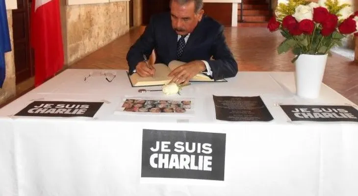 Danilo Medina se solidariza con Francia y dice yo también soy Charlie