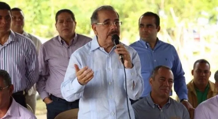 Danilo aprueba préstamos a productores de Hato Mayor  