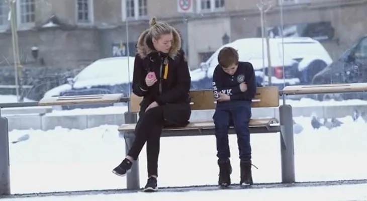 ¿Quieres saber qué hacen los noruegos cuando ven a un niño congelándose?