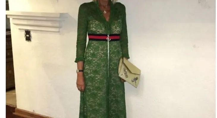 ¡Laura Bozzo, le copia el look a Rihanna y Julia Roberts !