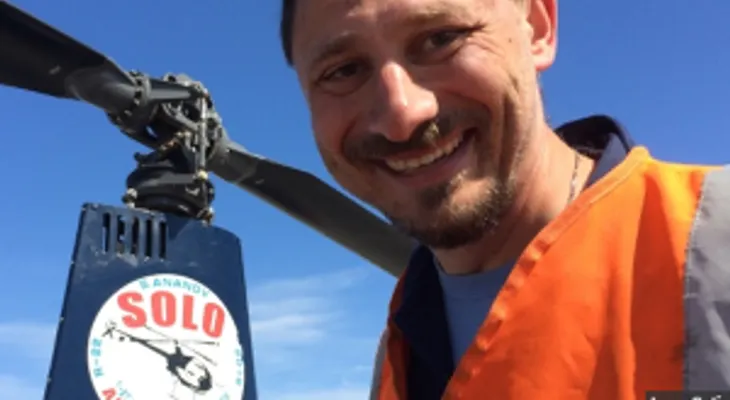 Rescatan a piloto ruso que estuvo 30 horas en trozo de hielo flotante en el Ártico