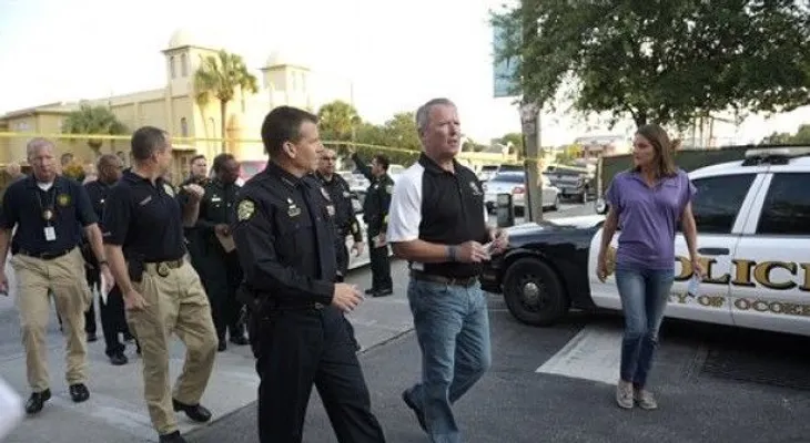 Aumenta a 50 muertos y 53 heridos en masacre club nocturno gay en Orlando