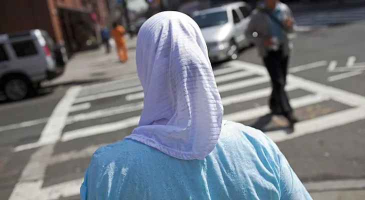 Atacan a 2 mujeres musulmanas que paseaban a sus bebés en las calles de Nueva York