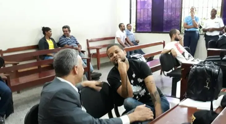 Don Miguelo "El prepotente", deberá ir a juicio de fondo por agredir a palos a su exdiseñador Leo Manuel Ureña