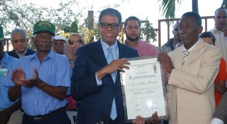 Frente de Veteranos Constitucionalistas reconoce a Modesto Guzmán