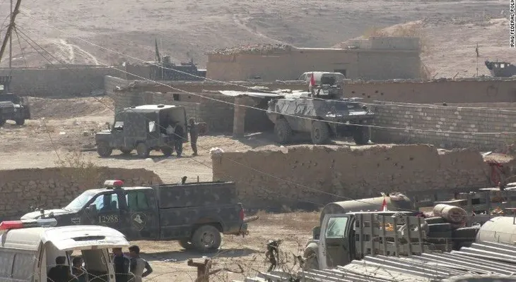 Encuentran fosa común con más de 100 cuerpos cerca de Mosul
