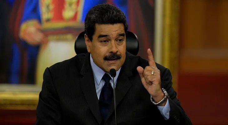 Los Estados Unidos impone sanciones a Nicolás Maduro