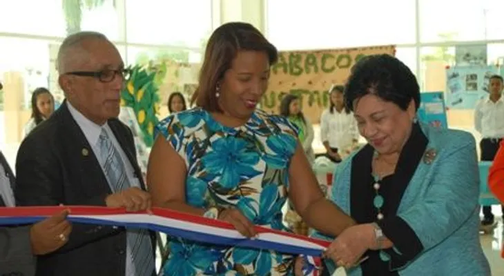 Ministra MESCYT asiste a inauguración 2da. versión de Feria Turística Escolar "Mi Tierra por Dentro"