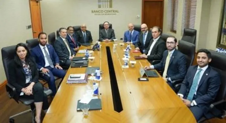 Valdez Albizu se reúne con ejecutivos de JPMorgan para evaluar aspectos puedan estrechar lazos con el BCRD y el sector financiero de la RD