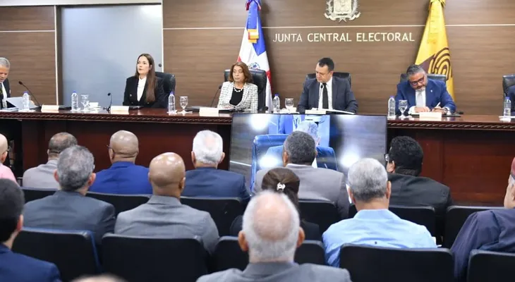 JCE da 10 días a partidos para revisar reglamentos