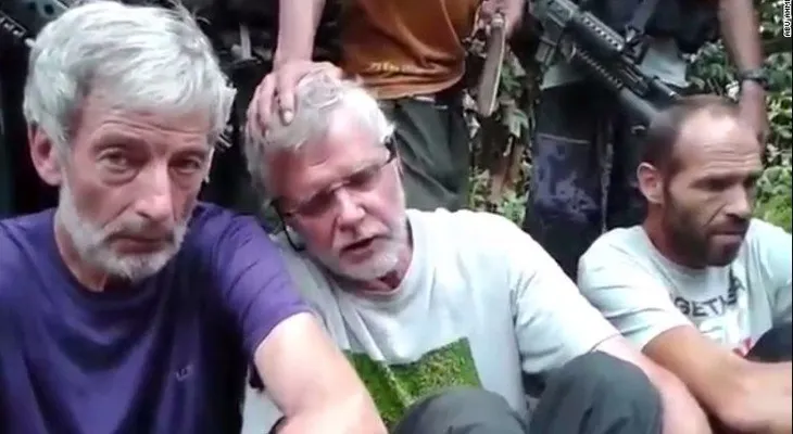 Militantes filipinos alineados con ISIS publican video de rehenes