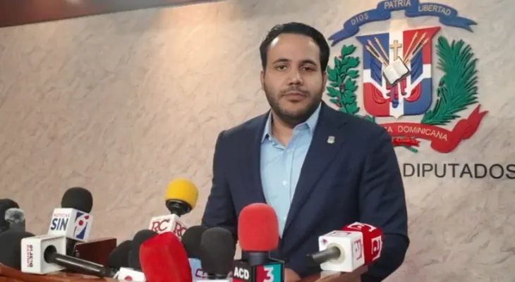 Genao propone mejorar las pensiones y reducir las comisiones de las AFP